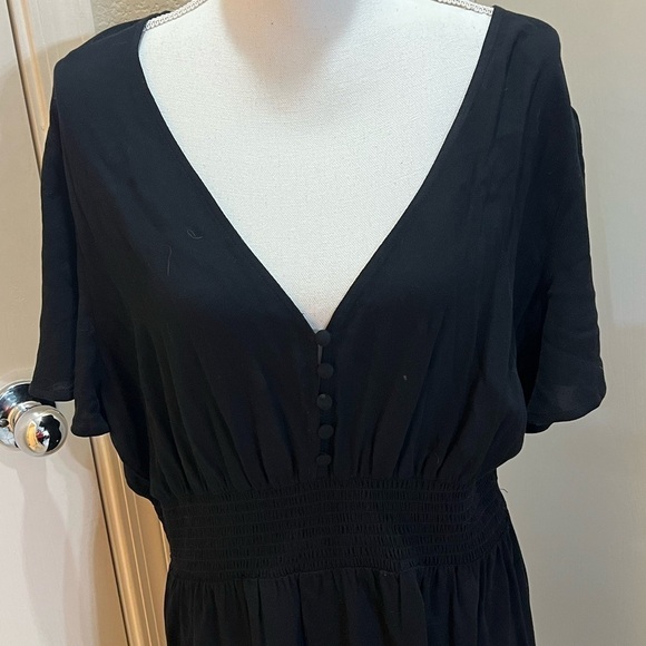 Foeever21 plus black dress - Picture 4 of 5